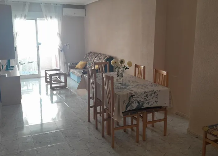 Nice Apartment On The Beach And City Centre